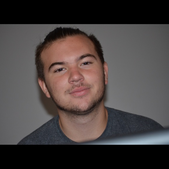 Meet your Posher, Aaron - Picture 1 of 1